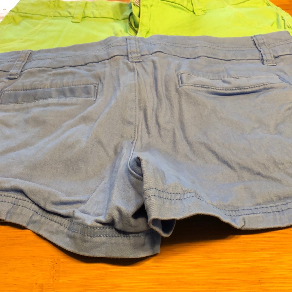 Shorts - Picture 4 of 4